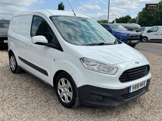 Ford Transit Courier SWB L1H1 Low Roof Trend Tdci Air Con Sensors EURO 6 4
