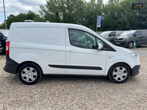 Ford Transit Courier SWB L1H1 Low Roof Trend Tdci Air Con Sensors EURO 6 5