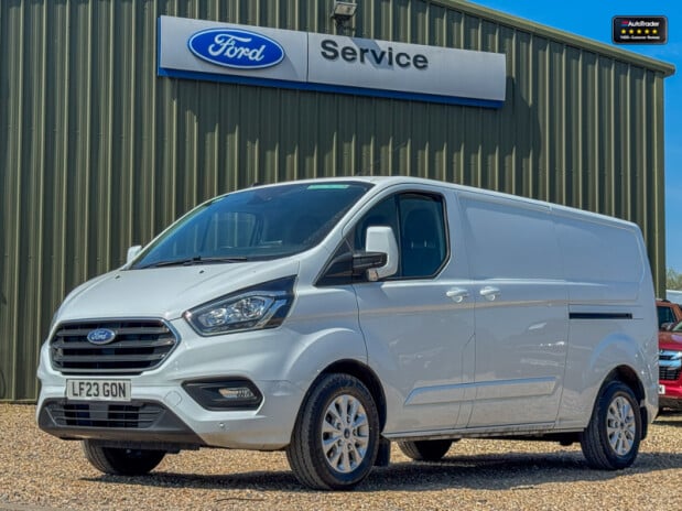 Ford Transit Custom LWB L2H1 Low Roof 300 Limited Ecoblue Air Con Cruise EURO 6 1
