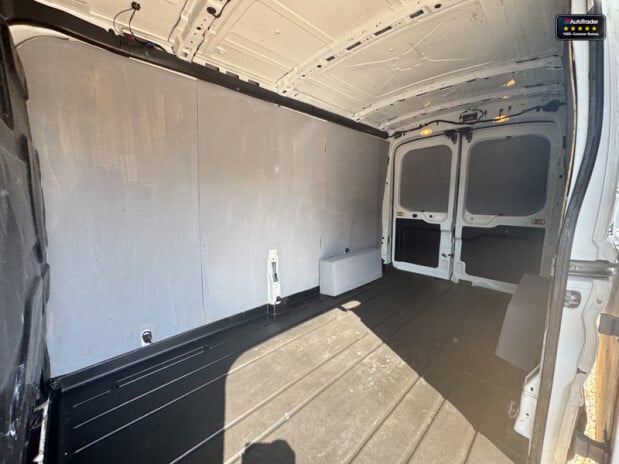 Ford Transit LWB L3H2 Medium Roof 350 Leader P/V Ecoblue 11
