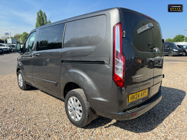 Ford Transit Custom Crew Cab SWB L1H1 300 Limited Alloys Air Con Cruise Sensors EURO 6 11