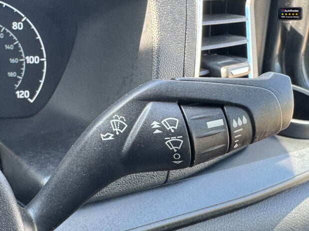 Ford Transit Custom Crew Cab SWB L1H1 300 Limited Alloys Air Con Cruise Sensors EURO 6 25