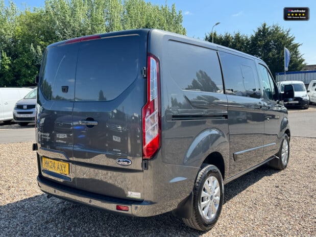 Ford Transit Custom Crew Cab SWB L1H1 300 Limited Alloys Air Con Cruise Sensors EURO 6 7