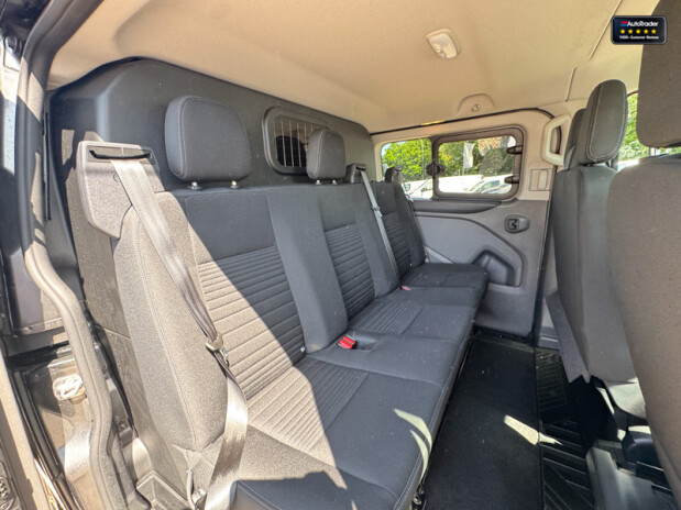 Ford Transit Custom Crew Cab SWB L1H1 300 Limited Alloys Air Con Cruise Sensors EURO 6 16