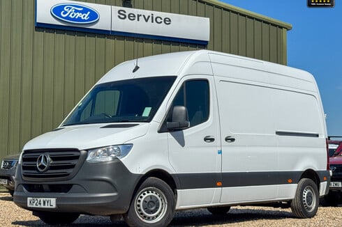 Mercedes-Benz Sprinter MWB L2H2 Medium Roof 315 Cdi Premium Air Con Sensors EURO 6