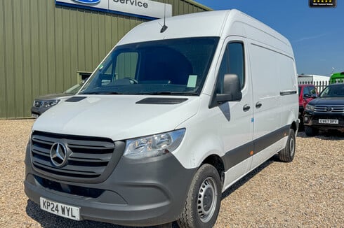 Mercedes-Benz Sprinter MWB L2H2 Medium Roof 315 Cdi Premium Air Con Sensors EURO 6