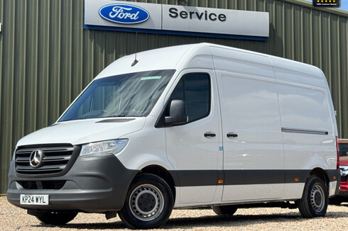 Mercedes-Benz Sprinter MWB L2H2 Medium Roof 315 Cdi Premium Air Con Sensors EURO 6