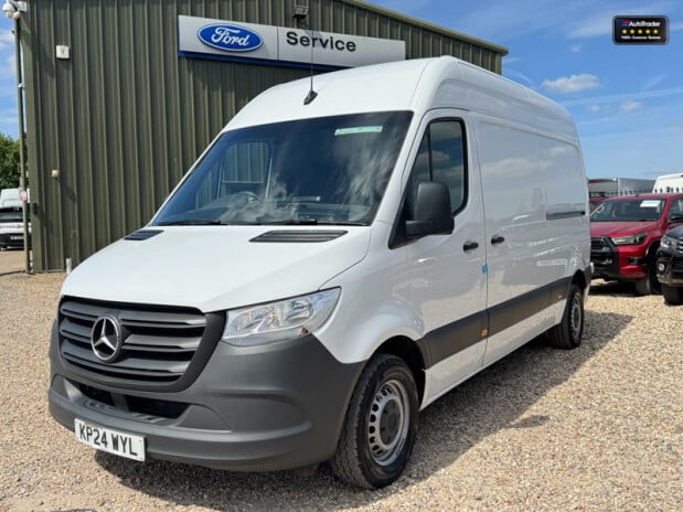 Mercedes-Benz Sprinter MWB L2H2 Medium Roof 315 Cdi Premium Air Con Sensors EURO 6 2