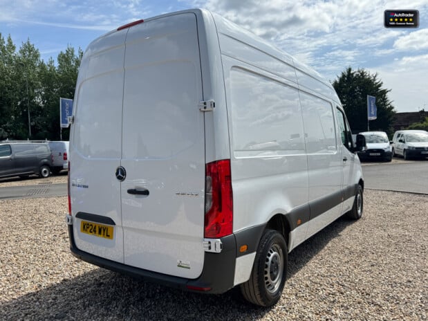 Mercedes-Benz Sprinter MWB L2H2 Medium Roof 315 Cdi Premium Air Con Sensors EURO 6 6