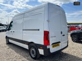 Mercedes-Benz Sprinter MWB L2H2 Medium Roof 315 Cdi Premium Air Con Sensors EURO 6 10