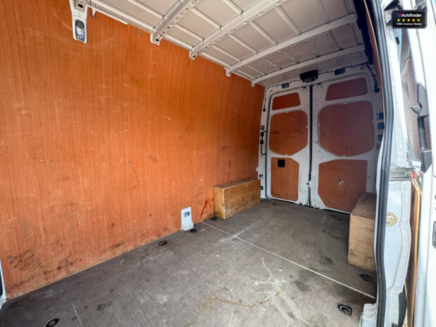 Mercedes-Benz Sprinter MWB L2H2 Medium Roof 315 Cdi Premium Air Con Sensors EURO 6 11