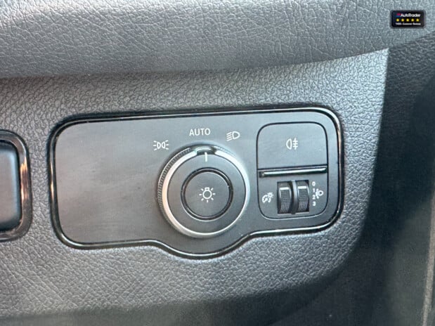 Mercedes-Benz Sprinter MWB L2H2 Medium Roof 315 Cdi Premium Air Con Sensors EURO 6 27