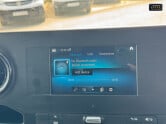 Mercedes-Benz Sprinter MWB L2H2 Medium Roof 315 Cdi Premium Air Con Sensors EURO 6 32