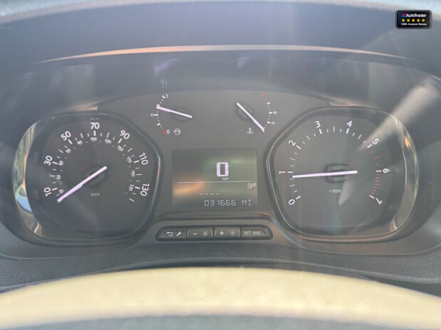 Vauxhall Vivaro LWB L2H1 Low Roof F2900 Prime Air Con Sensors EURO 6 17