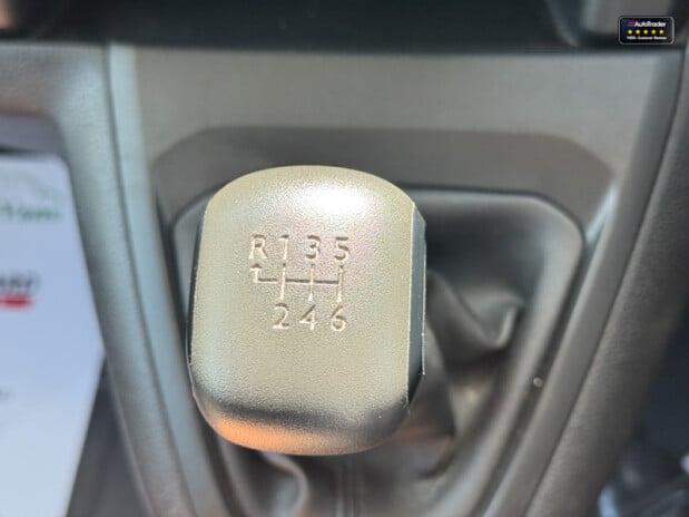 Vauxhall Vivaro LWB L2H1 Low Roof F2900 Prime Air Con Sensors EURO 6 31