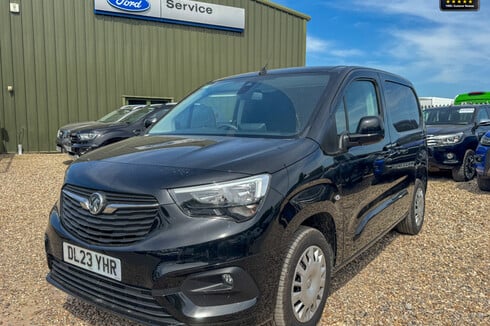 Vauxhall Combo SWB L1H1 Low Roof 2300 Pro Air Con Camera Nav Sensors EURO 6 NO VAT