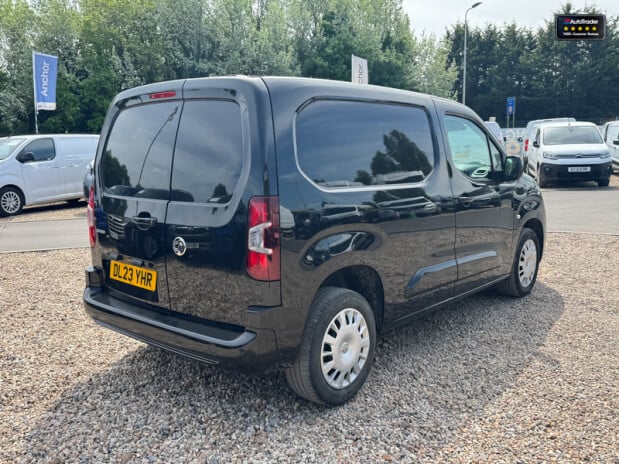 Vauxhall Combo SWB L1H1 Low Roof 2300 Pro Air Con Camera Nav Sensors EURO 6 NO VAT 6