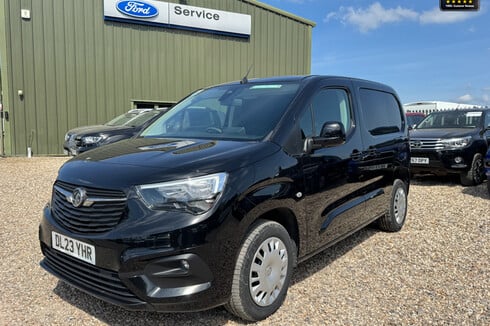 Vauxhall Combo SWB L1H1 Low Roof 2300 Pro Air Con Camera Nav Sensors EURO 6 NO VAT