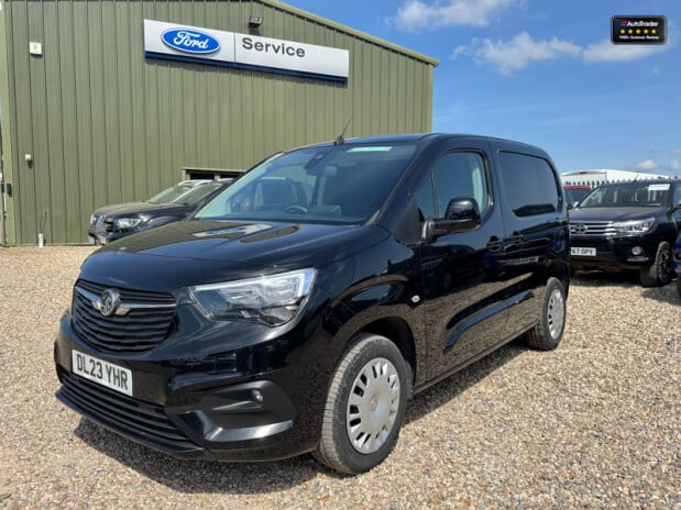 Vauxhall Combo SWB L1H1 [SOLD KH] Low Roof 2300 Pro Air Con Camera Nav Sensors EURO 6 NO V 2
