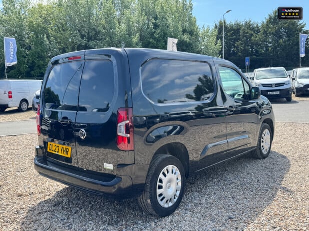 Vauxhall Combo SWB L1H1 [SOLD KH] Low Roof 2300 Pro Air Con Camera Nav Sensors EURO 6 NO V 6