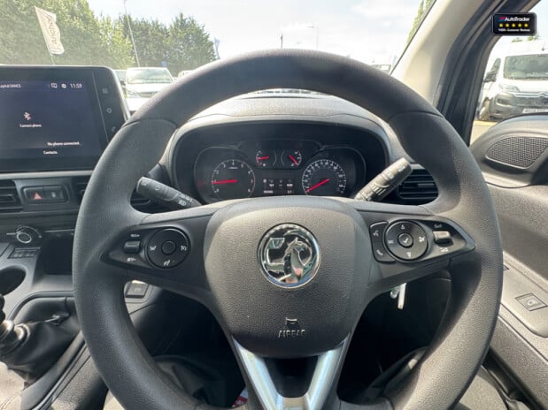 Vauxhall Combo SWB L1H1 [SOLD KH] Low Roof 2300 Pro Air Con Camera Nav Sensors EURO 6 NO V 16