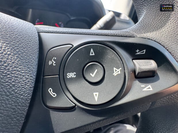 Vauxhall Combo SWB L1H1 [SOLD KH] Low Roof 2300 Pro Air Con Camera Nav Sensors EURO 6 NO V 18