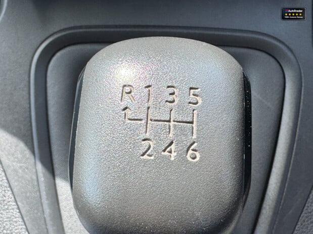 Vauxhall Combo SWB L1H1 [SOLD KH] Low Roof 2300 Pro Air Con Camera Nav Sensors EURO 6 NO V 34