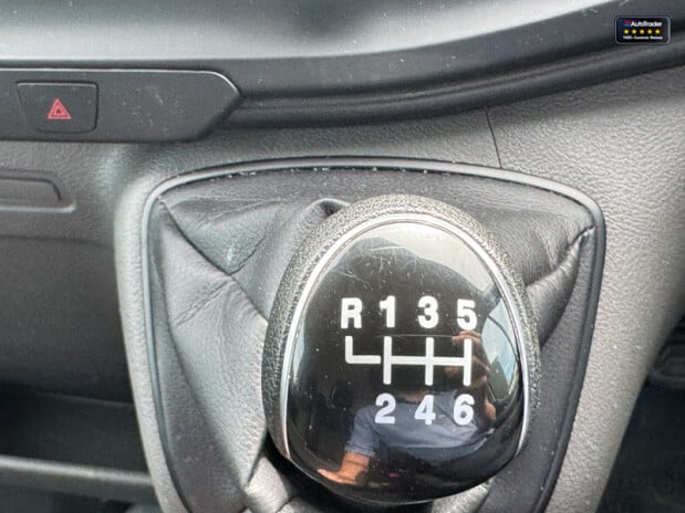 Ford Transit LWB L3H3 High Roof 350 FWD Leader Air Con EURO 6 28