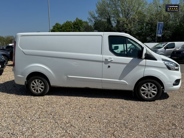 Ford Transit Custom LWB L2H1 300 Limited Alloys Air Con Camera Sensors EURO 6 5