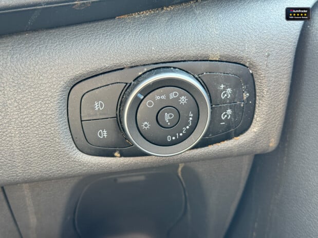 Ford Transit Custom LWB L2H1 300 Limited Alloys Air Con Camera Sensors EURO 6 22