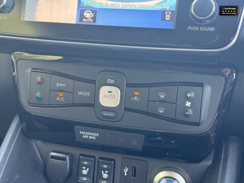 Nissan LEAF 40kWh Tekna Hatchback 5dr Electric Auto (150 ps) 20