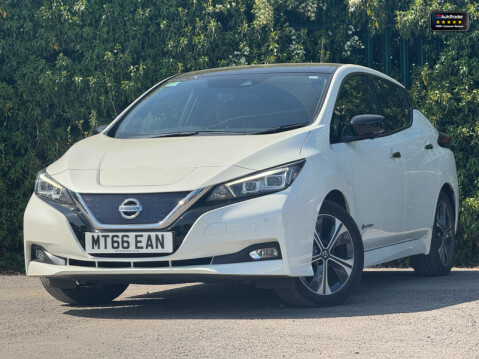 Nissan LEAF 40kWh Tekna Hatchback 5dr Electric Auto (150 ps) 1