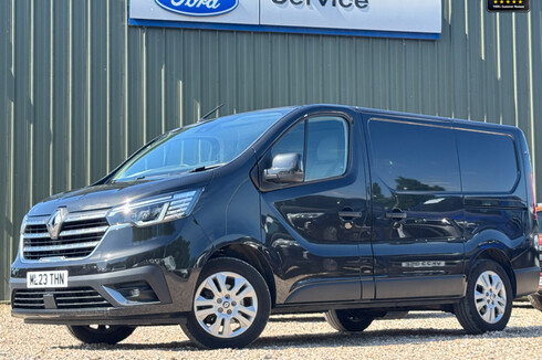 Renault Trafic SWB L1H1 Low Roof Sl30 Extra Alloys Air Con Nav Sensors EURO 6