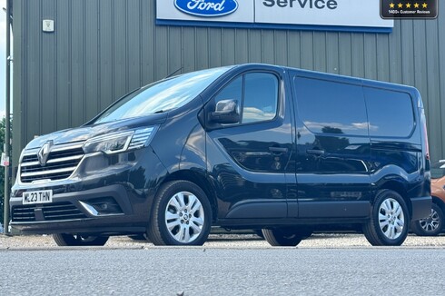 Renault Trafic SWB L1H1 Low Roof Sl30 Extra Alloys Air Con Nav Sensors EURO 6
