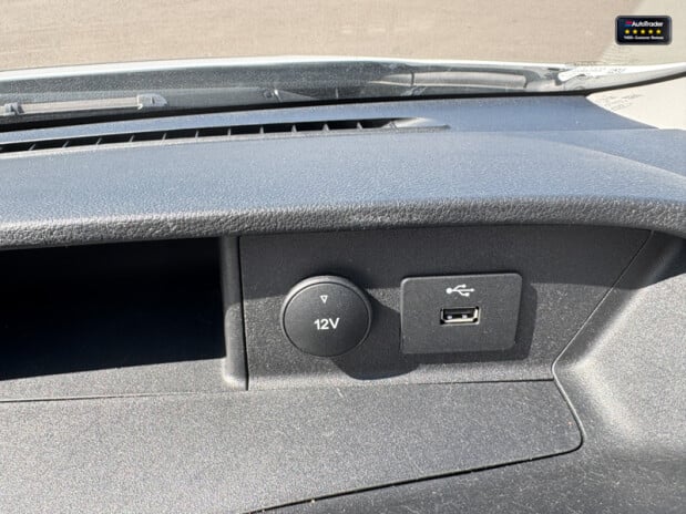 Ford Transit MWB L2H2 Medium Roof 350 Leader Ecoblue Sensors EURO 6 24