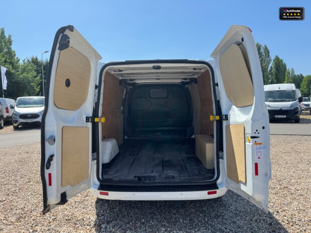 Ford Transit Custom LWB L2H1 Low Roof 300 Limited Air Con Alloys Sensors EURO 6 8
