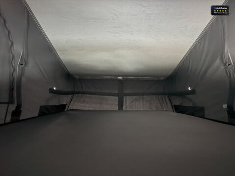 Swift Monza (Sold) AUTO SWB L1H1 4 Berth End Bedroom Pop Top 5 Seats 5 Belts NO VAT 20