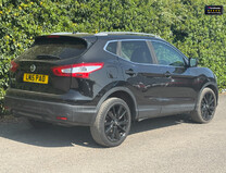 Nissan Qashqai 1.6 dCi Tekna SUV 5dr Diesel XTRON 2WD Euro 5 (s/s 3