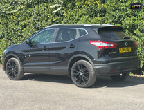 Nissan Qashqai 1.6 dCi Tekna SUV 5dr Diesel XTRON 2WD Euro 5 (s/s 6