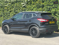 Nissan Qashqai 1.6 dCi Tekna SUV 5dr Diesel XTRON 2WD Euro 5 (s/s 32
