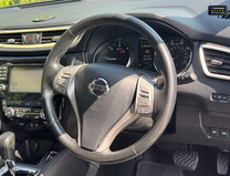 Nissan Qashqai 1.6 dCi Tekna SUV 5dr Diesel XTRON 2WD Euro 5 (s/s 11
