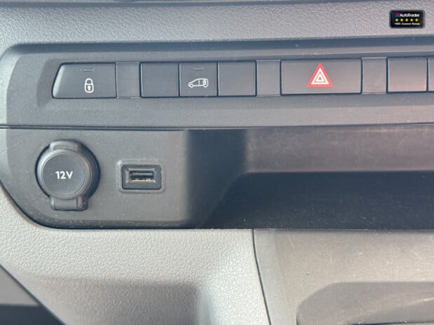 Citroen Dispatch XLWB L3H1 [SOLD MT] Xl 1000 Enterprise Pro Air Con Sensors EURO 6 31