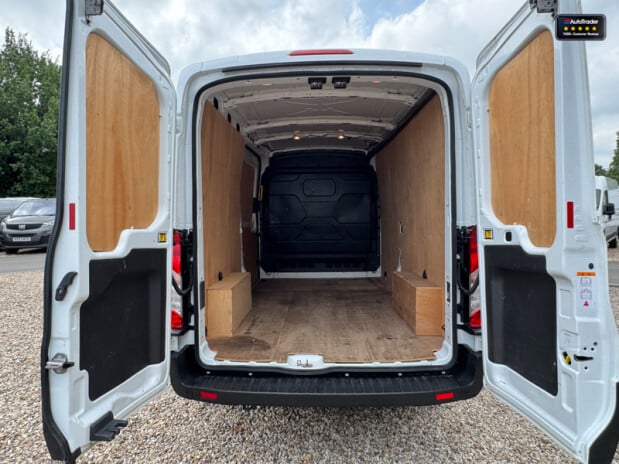 Ford Transit LWB L3H2 Medium Roof 350 Leader Aircon EURO 6 8