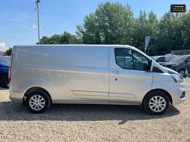 Ford Transit Custom LWB L2H1 [SOLD SM] Low Roof 300 Limited Air Con Alloys Cruise EURO 6 5