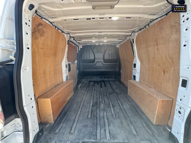Ford Transit Custom SWB L1H1 Low Roof 280 Limited Air Con Alloys Cruise EURO 6 9