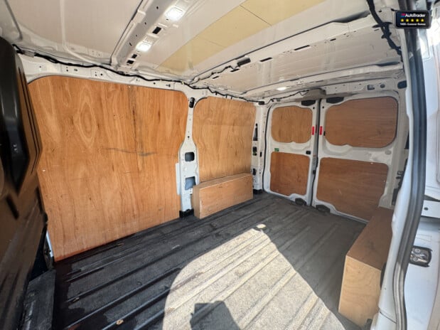 Ford Transit Custom SWB L1H1 Low Roof 280 Limited Air Con Alloys Cruise EURO 6 10