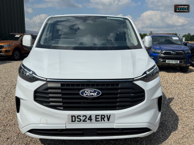 Ford Transit Custom SWB L1H1 [SOLD SM] Low Roof 280 Limited Air Con Alloys Cruise EURO 6 3