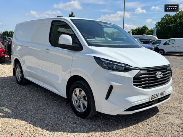Ford Transit Custom SWB L1H1 Low Roof 280 Limited Air Con Alloys Cruise EURO 6 4