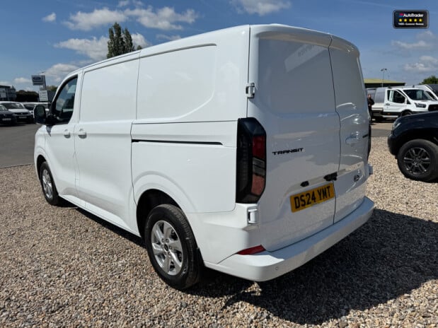 Ford Transit Custom SWB L1H1 Low Roof 280 Limited Air Con Alloys Cruise EURO 6 10
