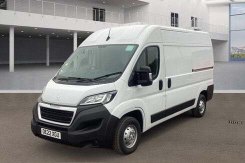 Peugeot Boxer MWB L2H2 Medium Roof Professional Air Con Nav Sensors EURO 6